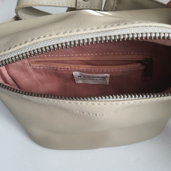 MANDRN Remy Belt Bag - Picture 4 of 6